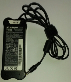 AC Adapter P/N:02K6666. IMPUT-100-240V OUTPUT:16V.