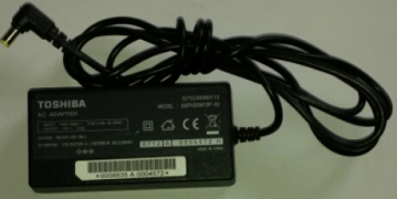 AC ADAPTER TOSHIBA   MODEL: SQPH20W10P-02   INPUT: 100V-240V  0.5A-0.3A  50-60Hz   OUTPUT: 10V 2.0A