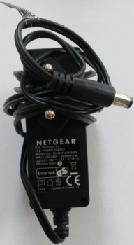 NETGEAR  P/N: 332-10237-01  MODEL NO:MU30-5120250-C5 INPUT:100-240V 50/60Hz 0.8A OUTPUT:12V 2.5A