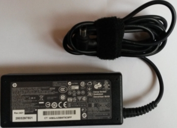 AC ADAPTER Series PPP009L-E  INPUT: 100-240V 1.6A 50-60Hz OUTPUT: 18.5V 3.5A  65W  Rev:A01