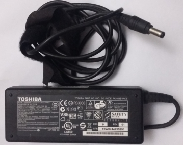 AC/DC ADAPTER  MODEL:ADP-75SB BB INPUT:100-240V 1.3A (1.3A) 50-60Hz OUTPUT:19V 3.95A (3.95A)