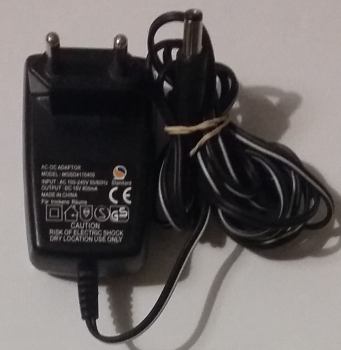 AC-DC ADAPTOR MODEL:MGSD4115400 INPUT:AC 100-240V 50/60Hz OUTPUT:DC 15V 400mA