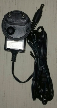 AC ADAPTER MODEL: PA1008-21 INPUT: 100-240V 50-60Hz 0.3A OUTPUT: 9V 0.5A 4.5 W Max. PART NO: PA1008-090IB