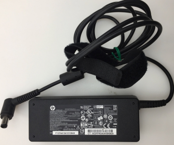 HP Original Model TPC-CA54 IMPUT 100-240V-1.7A 50-60Hz Output: 19.5V 3.33A 65W Adapter