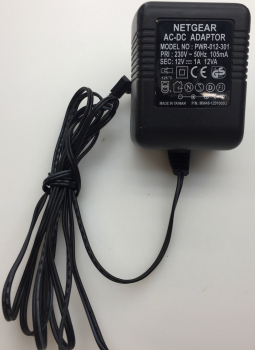 NETGEAR PWR-012-301 NPUT 230V---50Hz 105mA output 12v-1A 12VA AC-DC ADAPTER