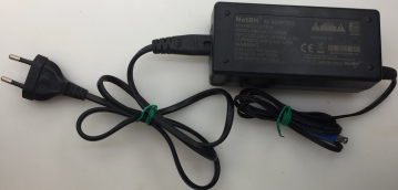 NetBit  SKY NBC36C120333M2 Output: 12V-3.33A INPUT 200-240V-50/60Hz 0.5A AC ADAPTER 