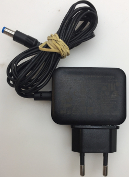 Plantronics SSC-090100 INPUT 100-240V-50/60Hz 0.3A OUTPUT 9.0V--1,0A 9.0W  ADAPTER