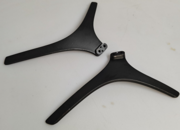 Thomson 70UD6406 Standfüße