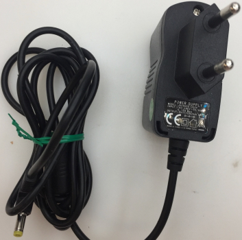 JK060501000V IN(100-240V-50-60Hz 0,15A) OUT(5V-1000mA) POWER SUPPLY