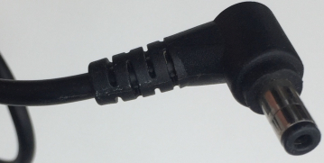 VFSP135-ASAN1 INPUT:100-240Vas-2A 50-60Hz OUTPUT: 19Vdc 7.1A AC/DC ADAPTER