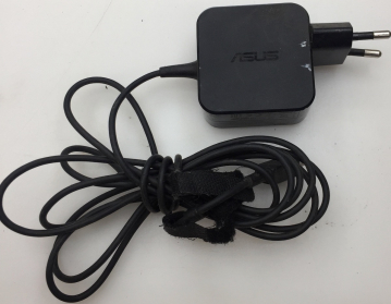 ASUS ADP-333AW C  IN(100-240V-50/60Hz 1,0A) OUT(+19V-1.75A) AC ADAPTER
