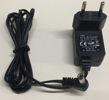 AMS133-0600100FV IN:100-240V 50/60Hz 0.3A OUT:6V---0.1A AC ADAPTER AMIGO
