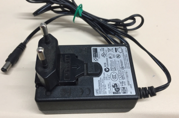 WA-12H12 IN: 100-240V 50-60Hz 0.5 MAX OUT: 12V---1A AC ADAPTER APD