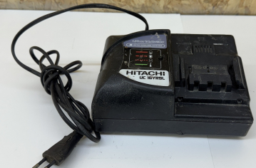 Hitachi UC 18YRSL Ladegerät