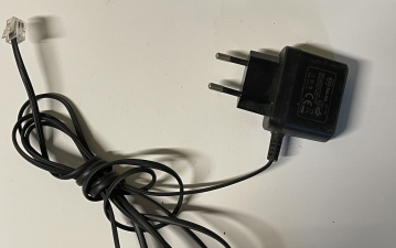 AC Adaptor  SEC SALOM C39280-Z4-F196 6.5V---300mA
