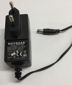 NETGEAR AC/DC ADAPTER MV12-Y120100-C5 IN:220-230V-50Hz 0.2A Out:12V---1.0A
