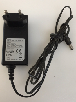 WA-30E12FG AC ADAPTER APD IN:100-240V 50-60HZ 0.8AMAX OUT:12V---2.5A