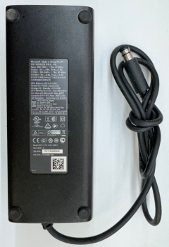 XBOX 360 X870396-004 PE-2121-03M1 Netzteil Ladegerät Adapter
