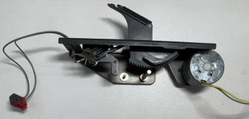 Lade-Mechanismus mit Motor für Bang & Olufsen Beogram CD 3300 (Type 5141)