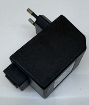 Adaptor DE-06-24W 24 Volt 6VA Netzteil Trafo Transformator