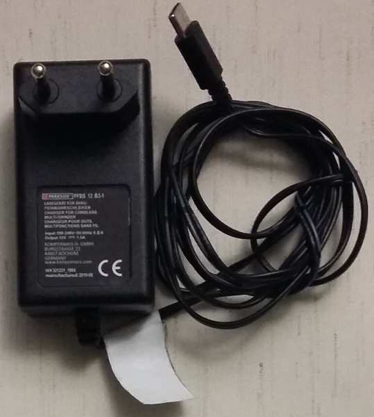 PFBS 12 B3-1 Input: 100-240V 50/60Hz 0.8A Output: 13V 1.5A  IAN 321231_1904