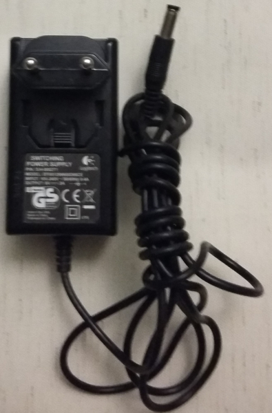 SWITCHING POWER SUPPLY P/N: 534-000271  MODEL:EFS01200600200CE INPUT: 100-240V  50/60Hz 0.4A OUTPUT: 6V  2A
