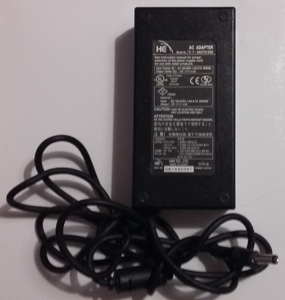 AC ADAPTER Model No/:SAD7015SE Input: 100-240V 1.6A-0.7A 50/60Hz Output: 15V 4.5A