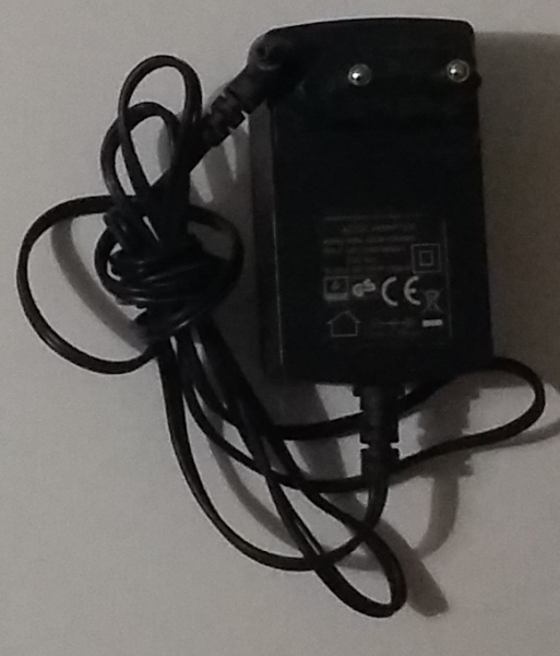 AC/DC ADAPTER MODEL:RWX-ADCW-120100G INPUT:100V-240V 50/60Hz 0.5A max OUTPUT:DC 12V  1000mA