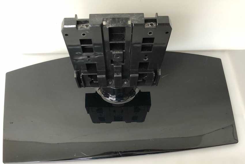 Standfuss MJH403108.2-1 für LG 37LF2500-ZA