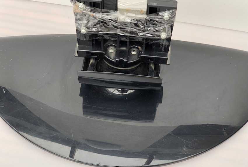Standfuss MAZ54996601 für LG 32LG2100