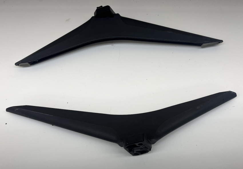 Hisense AE7000F Standfüße Paar
