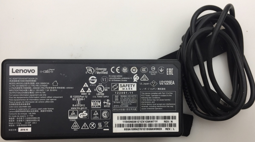 AC Adaptor Lenovo ADL135NDC3A Original 20V---6,75A INPUT 100-240V-1.5A 50-60Hz