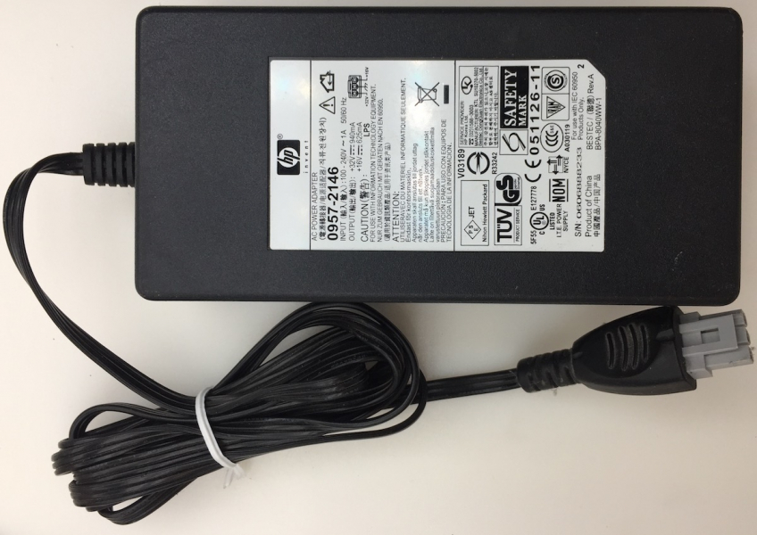 UP0181A-15PE INPUT:100-240V 50/60Hz 0.4A MAX OUTPUT:+15V 1.2A 18W MAX AC ADAPTER
