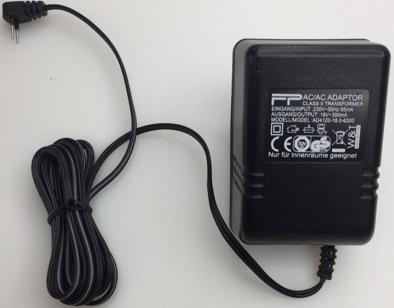 AD4120-18.0-0300mA INPUT:230V 50Hz 65mA OUTPUT: 18V 300mA ADAPTER