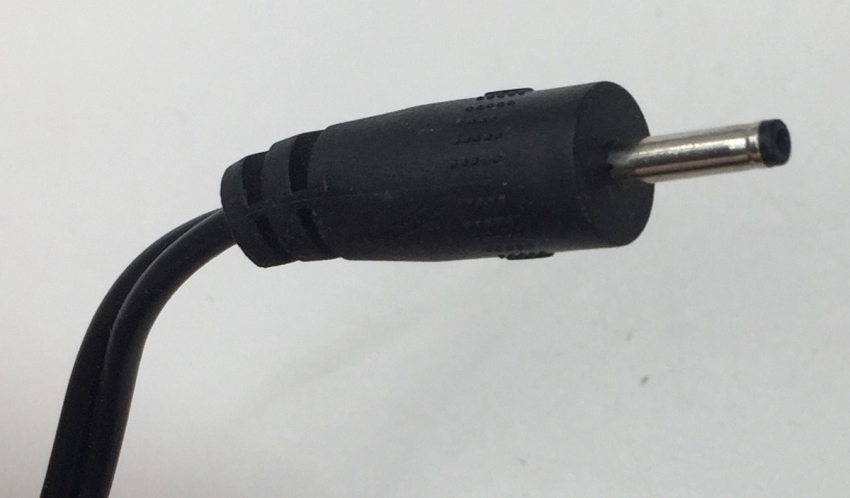 BILLION BA018-050300AXE INPUT 100-240V-50/60Hz OUTPUT 5V 3.0A POWER ADAPTER