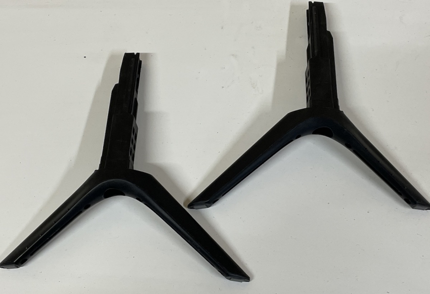 Samsung GQ43Q60TGU 2x Standfüße BN63-18716X BN63-18715X