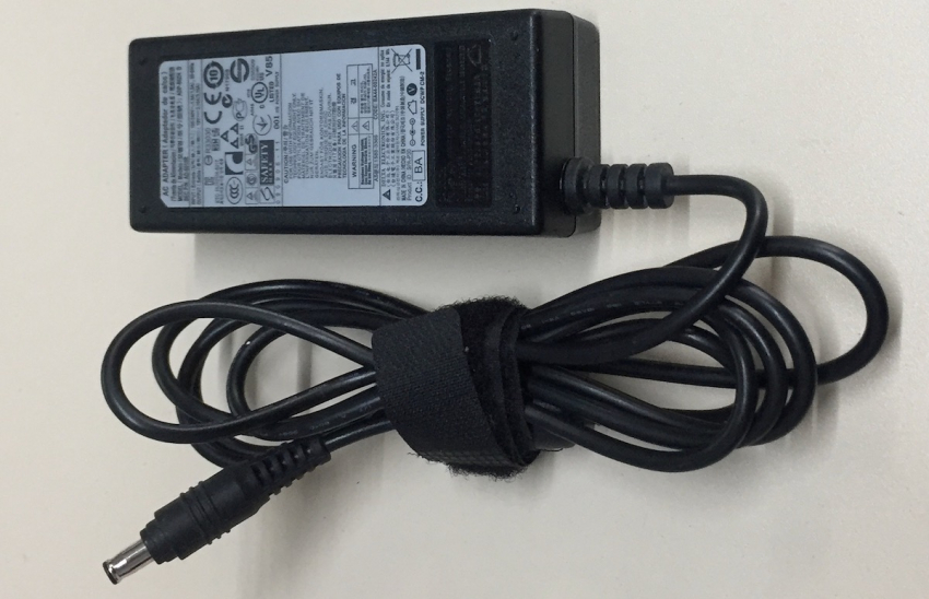 APD-60ZH D AD-6019R IN:100-240V 1.5(1.5A) 50-60Hz OUT:19V---3.16A(3.16A) AC ADAPTER