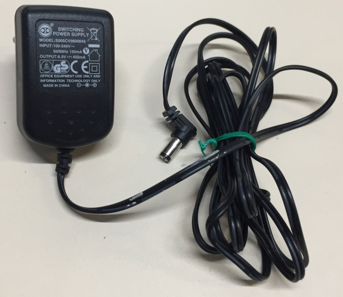 S005CV0600045 IN:100-240V 50/60Hz 150mA OUT. 6.0V---450mA AC ADAPTER