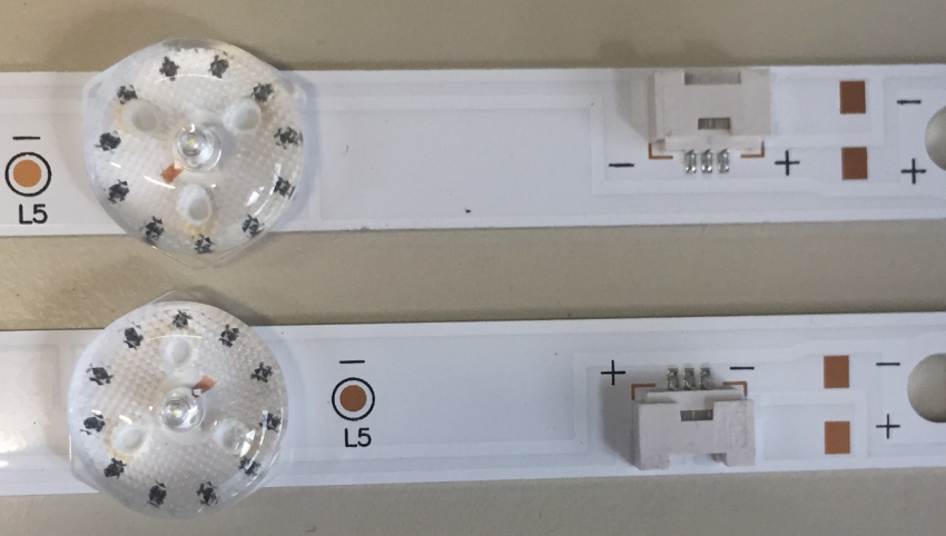 D32H554X2CW 32LA3B63DA MD30050 SETX2 RF-CF320013BE30-0601 B und RF-CF320013AE30-0601 A  LED Backlight