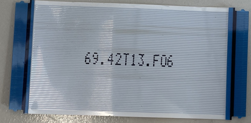 UE37D5700 , UE32D5000 69.42T13.F06 AWM 20706  Flachkabel