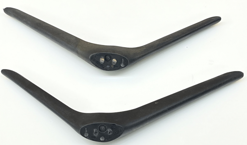 Samsung GU55AU6979U Standfüße P34T378101201A