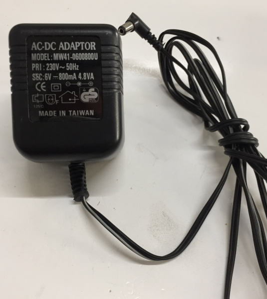 Original Netzteil MW41-0600800U IN:230V-50Hz Out: 6V-800mA