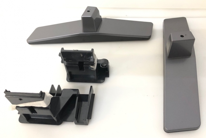 Grundig 40VLE697 BL 40 VLE 697 BL Standfüße