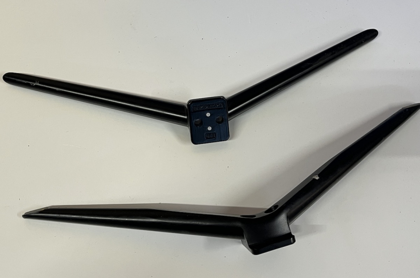 TCL 70P615 2x Standfüße 68-640250-0ZA