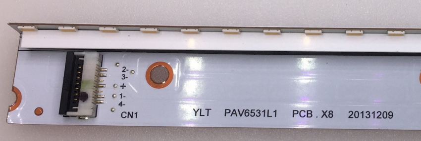 TX-65AXW904 SET32 8x PAV6531L1 und 8x PAV6531L2 und 8x PAV6531R1 unr 8x PAV6531R2 20131209 LED Backlight