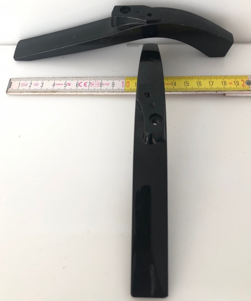 Xoro HTL3246 Standfüße