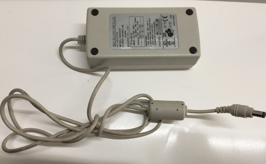 AC ADAPTER HASU05F IN(100-240V-1,8A) OUT(12V-4.0A)