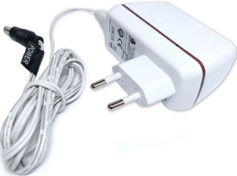 DSL-EasyBox x02 UP0251B-15PE OUTPUT:+15V 1,66A 25W ADAPTER