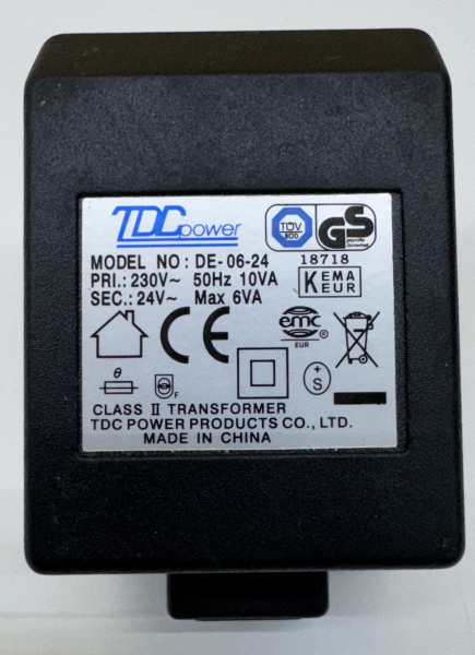 Adaptor DE-06-24W 24 Volt 6VA Netzteil Trafo Transformator