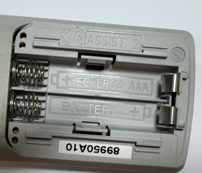 LOEWE 89950A10 Assist 2 Original Fernbedienung Universal !!!Batteriedeckel fehlt!!